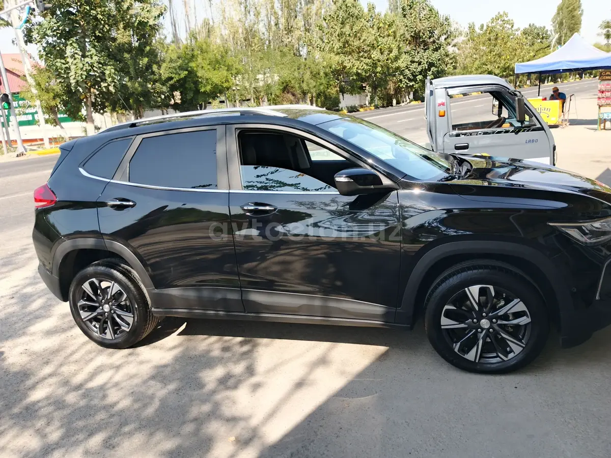 Chevrolet Tracker 2