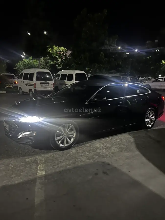 Chevrolet Malibu 2