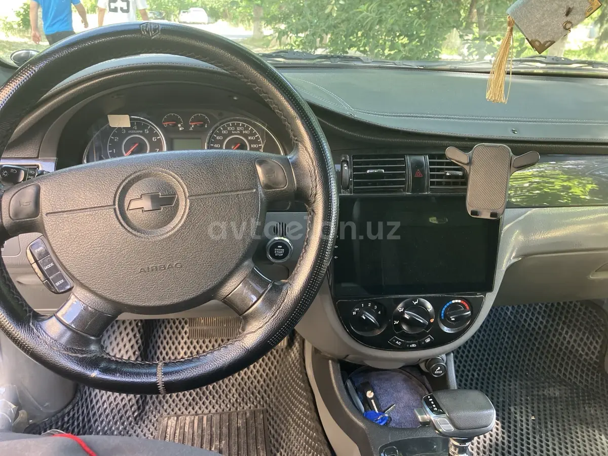 Chevrolet Gentra,  3 позиция