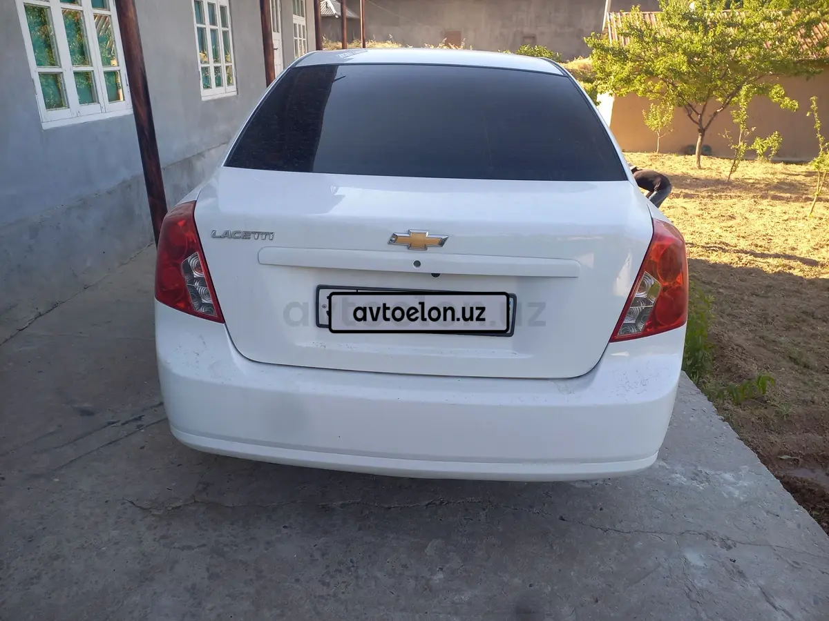 Chevrolet Gentra,  2 позиция