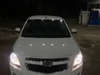 Белый Chevrolet Cobalt, 2 позиция 2014 года, КПП Механика, в Бухара за 7 500 y.e. id7097374