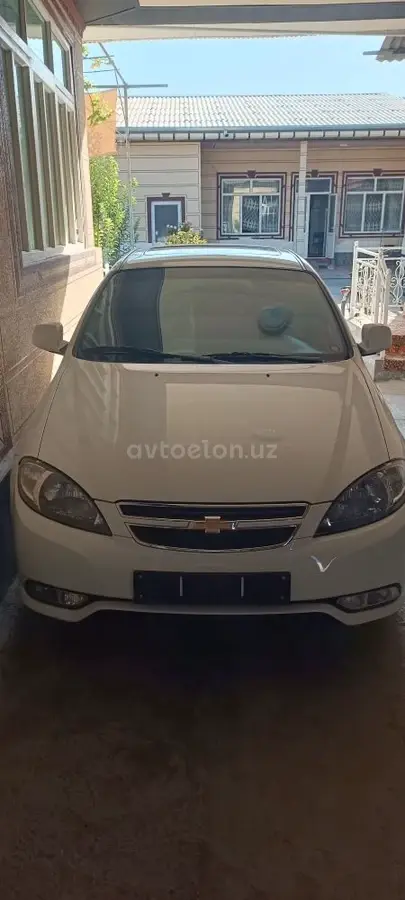 Chevrolet Gentra,  3 позиция