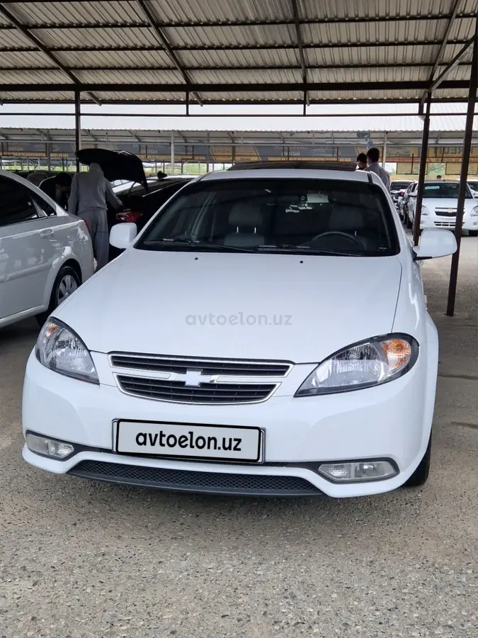 Chevrolet Gentra,  2 позиция
