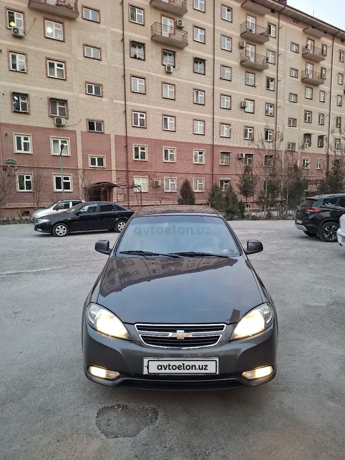 Chevrolet Gentra,  2 позиция