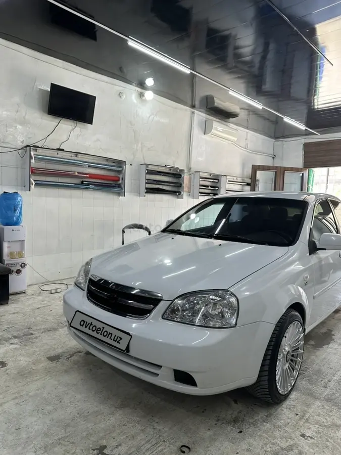 Chevrolet Lacetti,  1 позиция