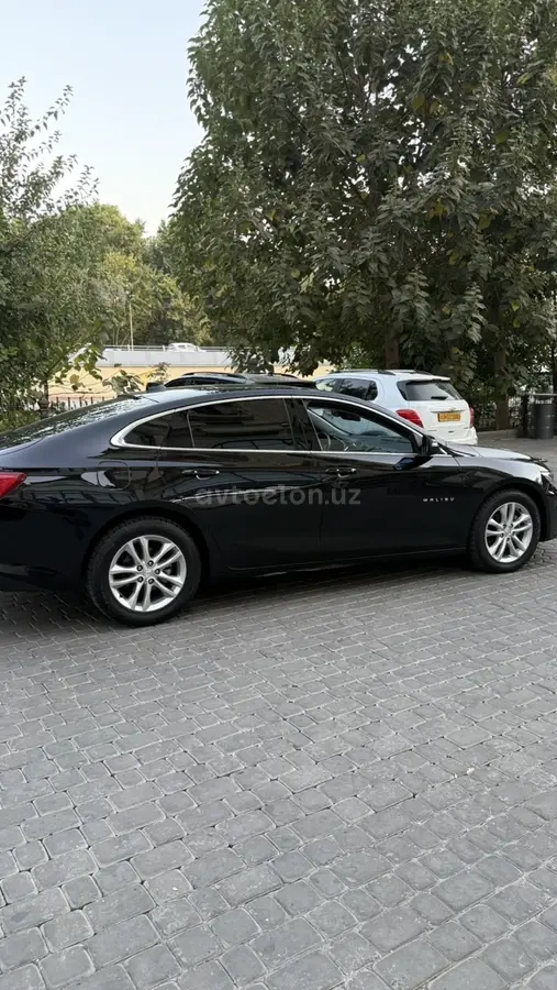 Chevrolet Malibu 2