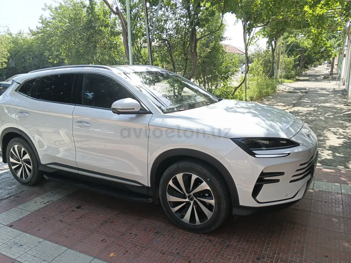 BYD Song Plus DM-i Champion