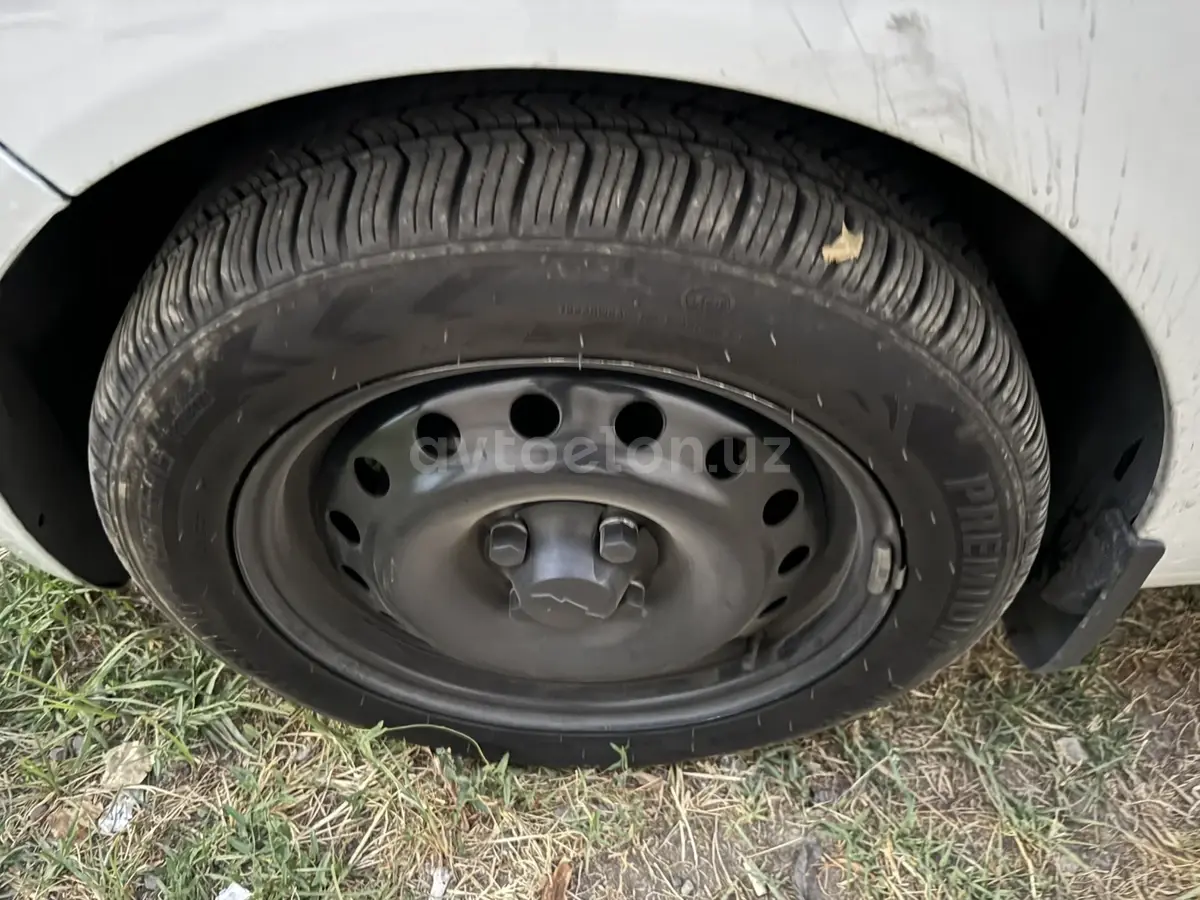 Chevrolet Spark,  4 позиция