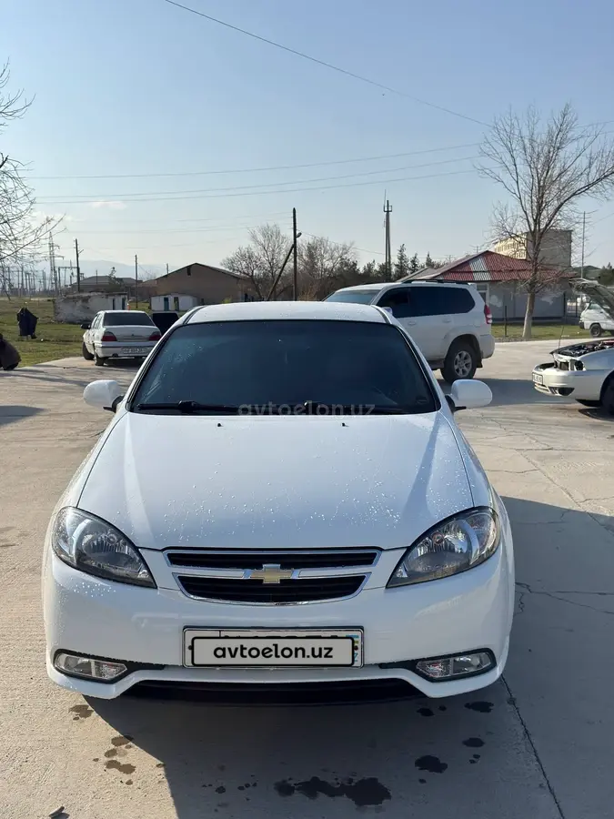 Chevrolet Gentra,  2 позиция