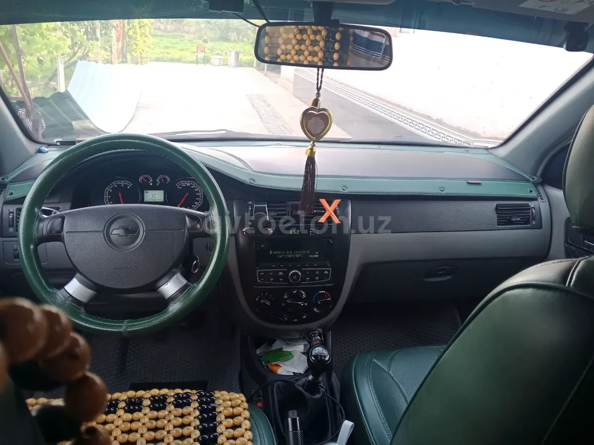 Chevrolet Gentra,  2 позиция