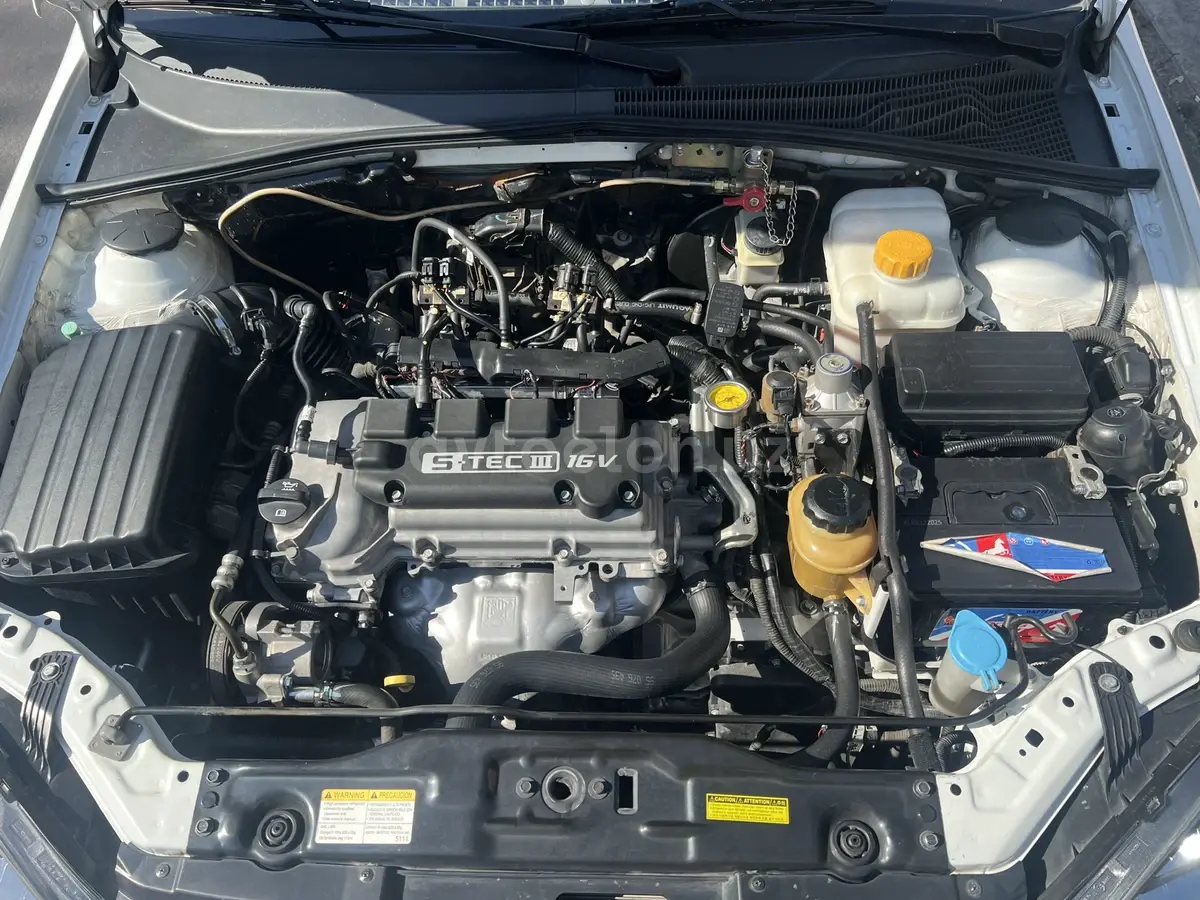Chevrolet Gentra,  3 позиция