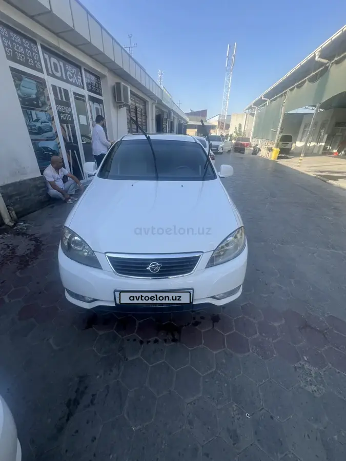 Chevrolet Gentra,  3 позиция