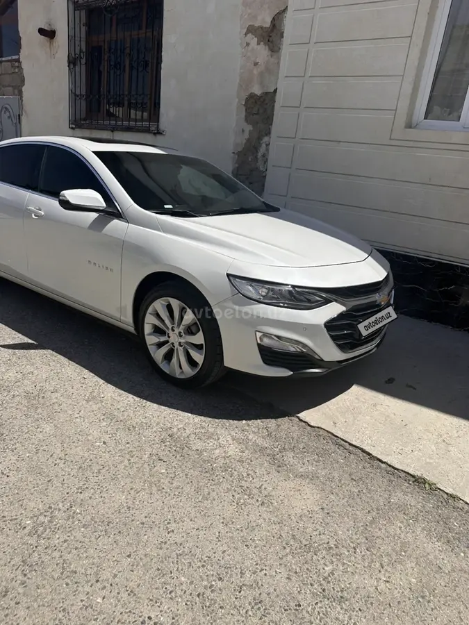 Chevrolet Malibu 2