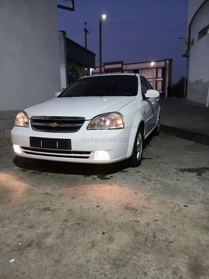 Chevrolet Lacetti,  3 позиция
