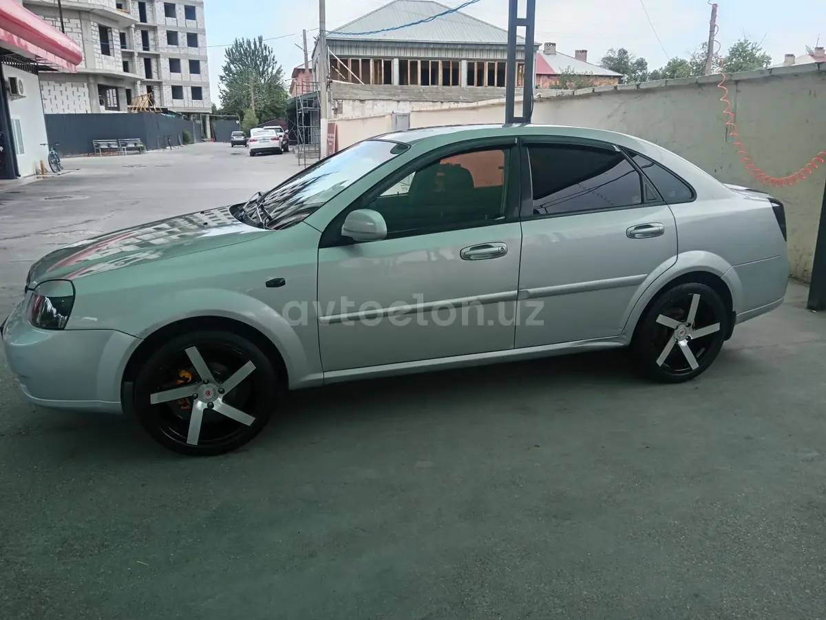 Chevrolet Lacetti,  3 позиция
