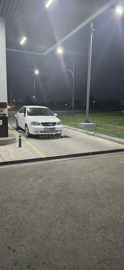 Chevrolet Lacetti,  2 позиция