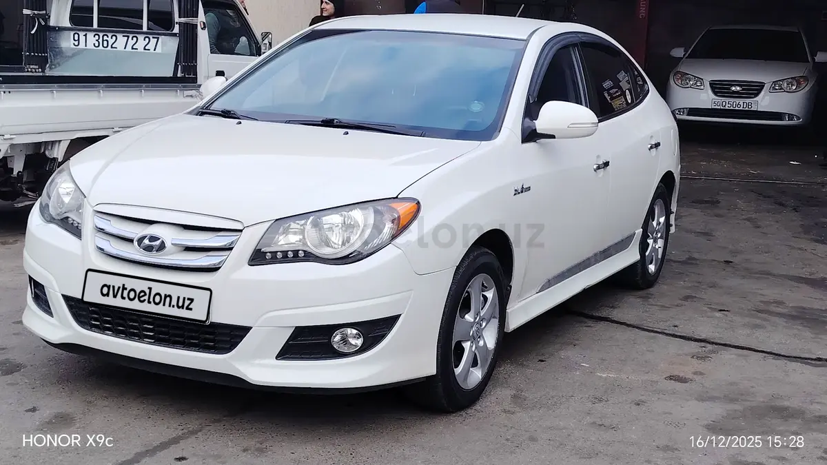 Hyundai Elantra
