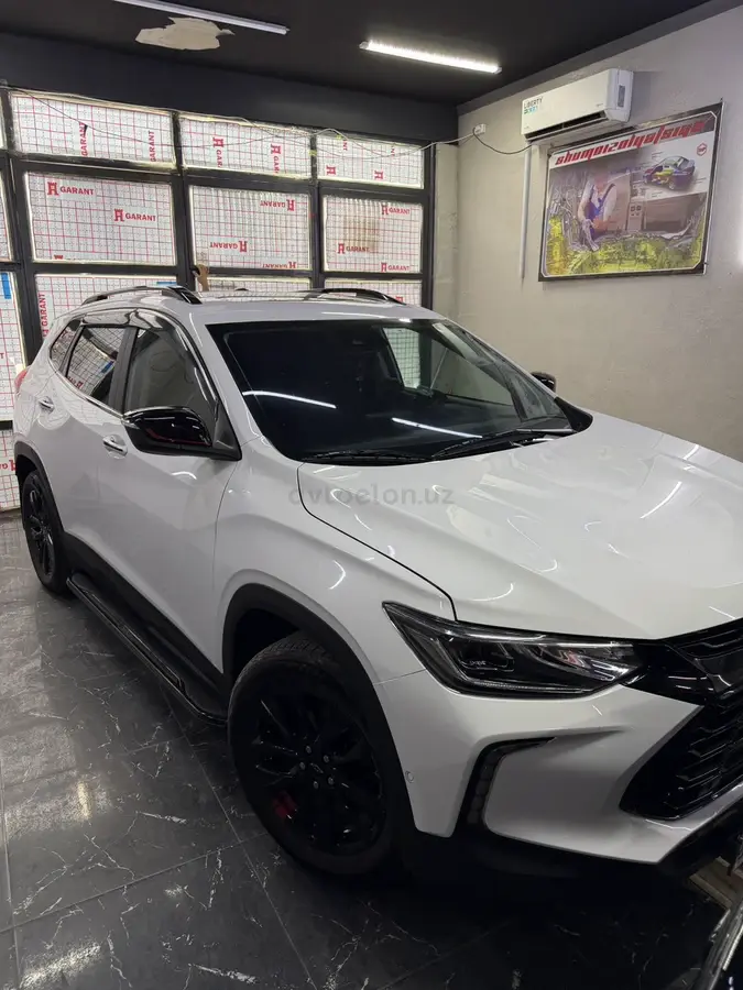 Chevrolet Tracker,  3 позиция