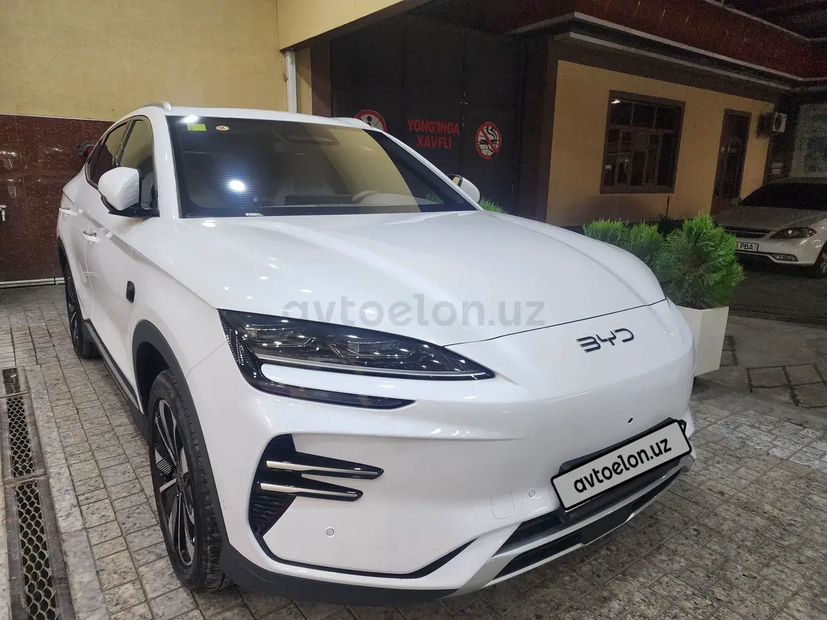BYD Song Plus EV Champion