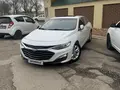 Белый Chevrolet Malibu 2 2020 года, КПП Автомат, в Ташкент за 20 000 y.e. id7000141