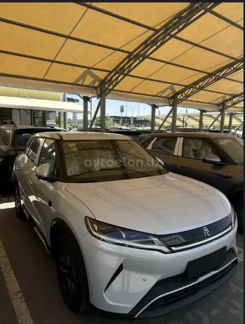 BYD Yuan UP