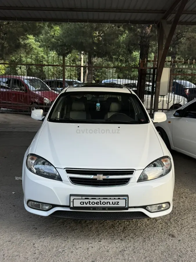 Chevrolet Gentra,  3 позиция