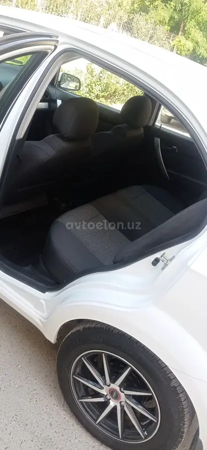 Chevrolet Nexia 3,  1 позиция