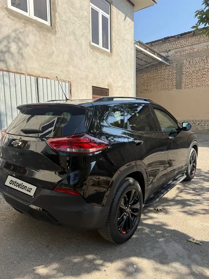 Chevrolet Tracker 2