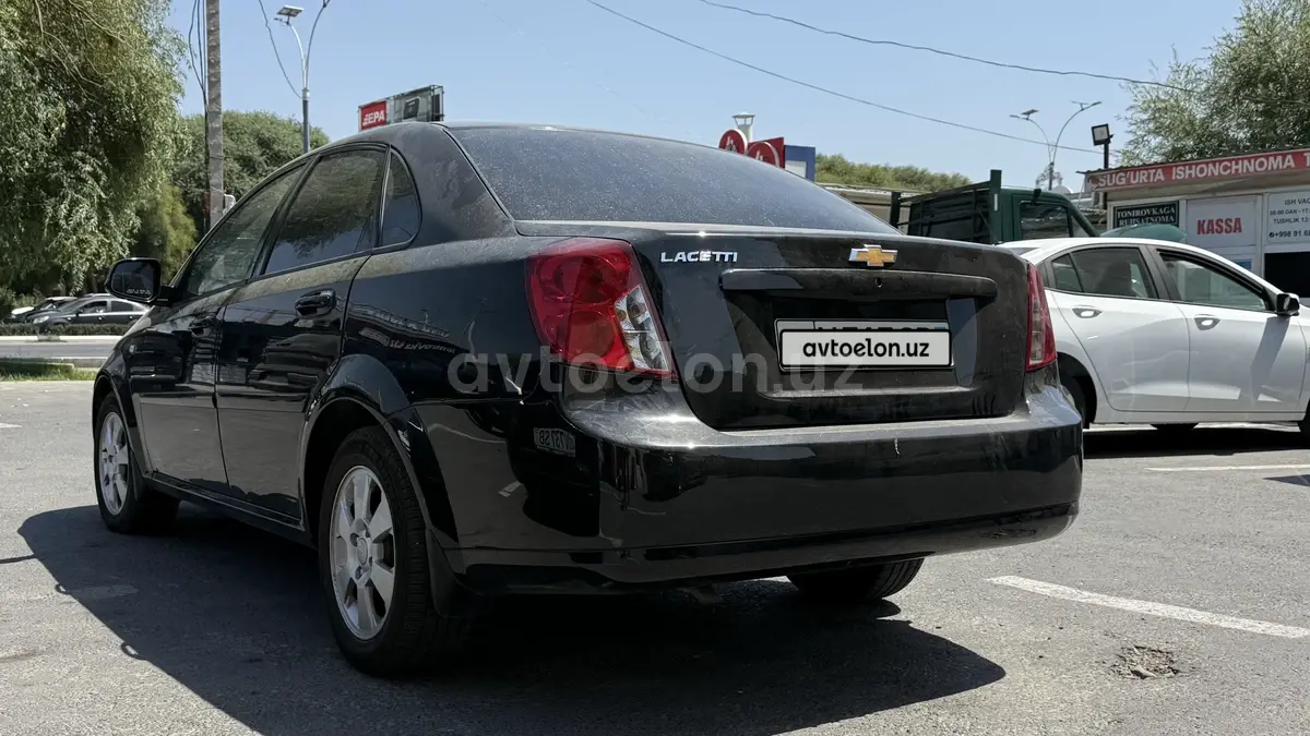 Chevrolet Gentra,  3 позиция