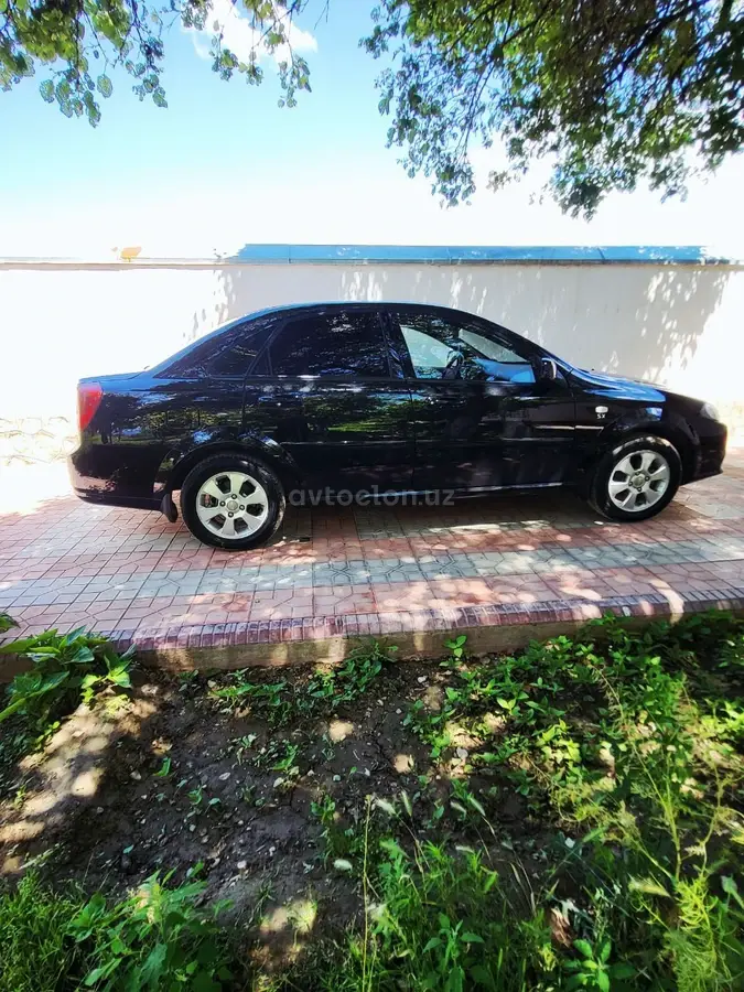 Chevrolet Gentra,  2 позиция