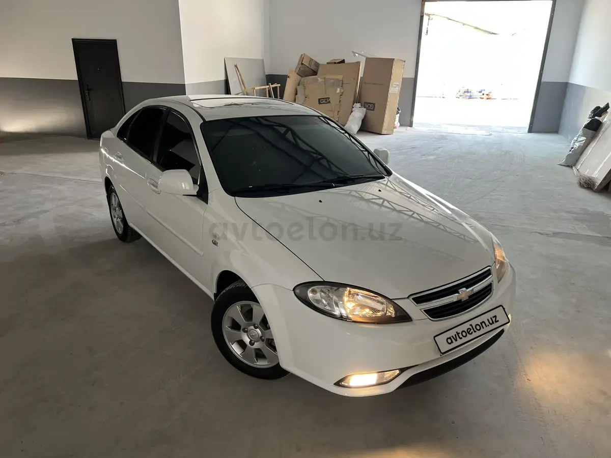 Chevrolet Gentra,  3 позиция