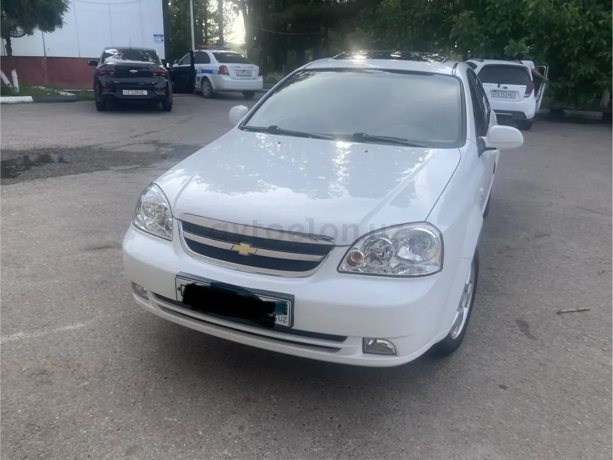 Chevrolet Lacetti,  3 позиция