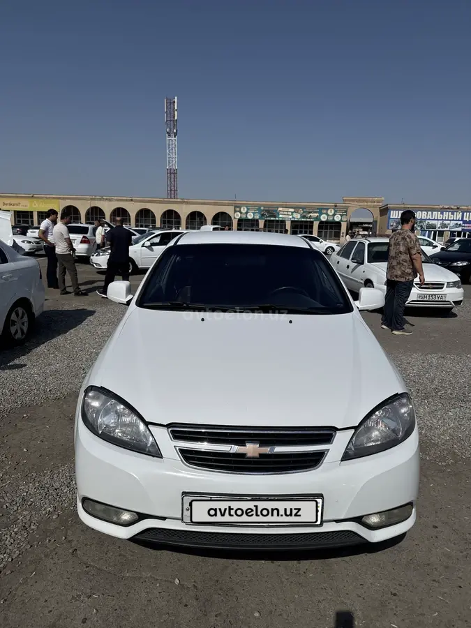 Chevrolet Gentra,  2 позиция