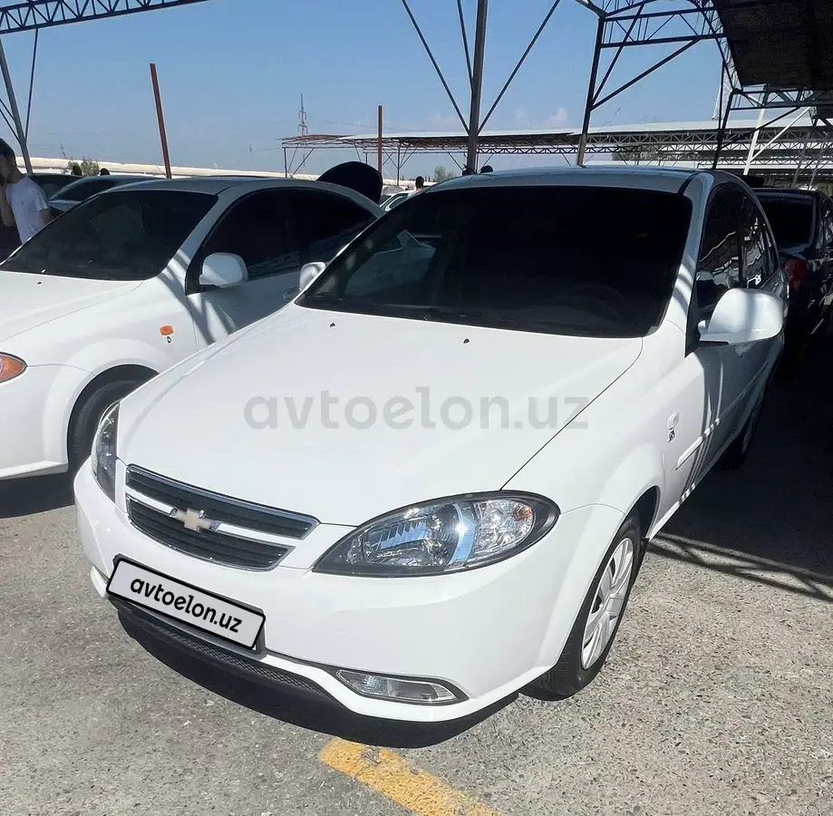 Chevrolet Gentra,  2 позиция
