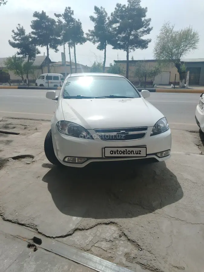 Chevrolet Gentra,  2 позиция