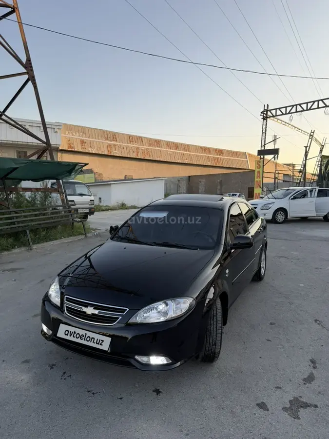 Chevrolet Gentra,  3 позиция