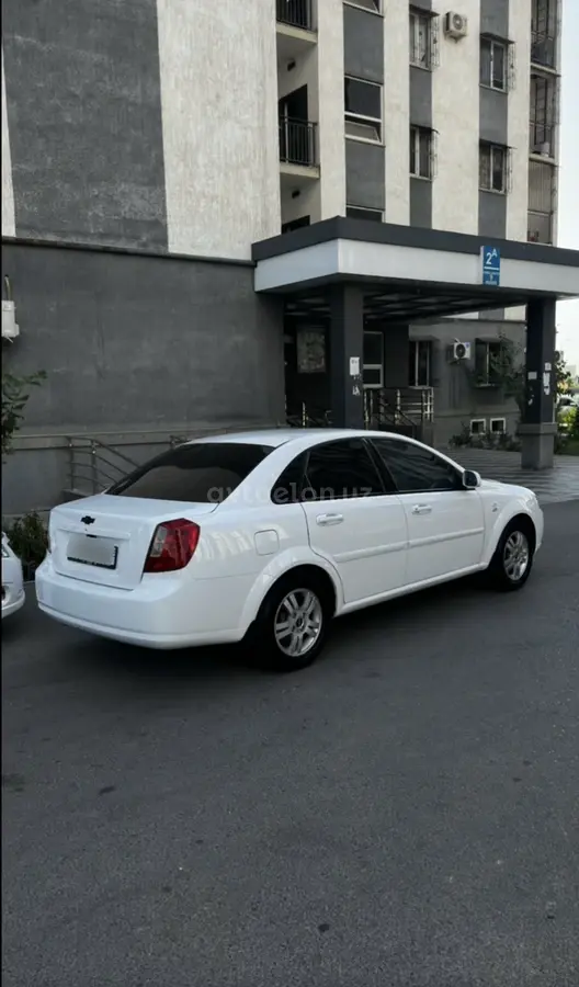 Chevrolet Lacetti,  2 позиция
