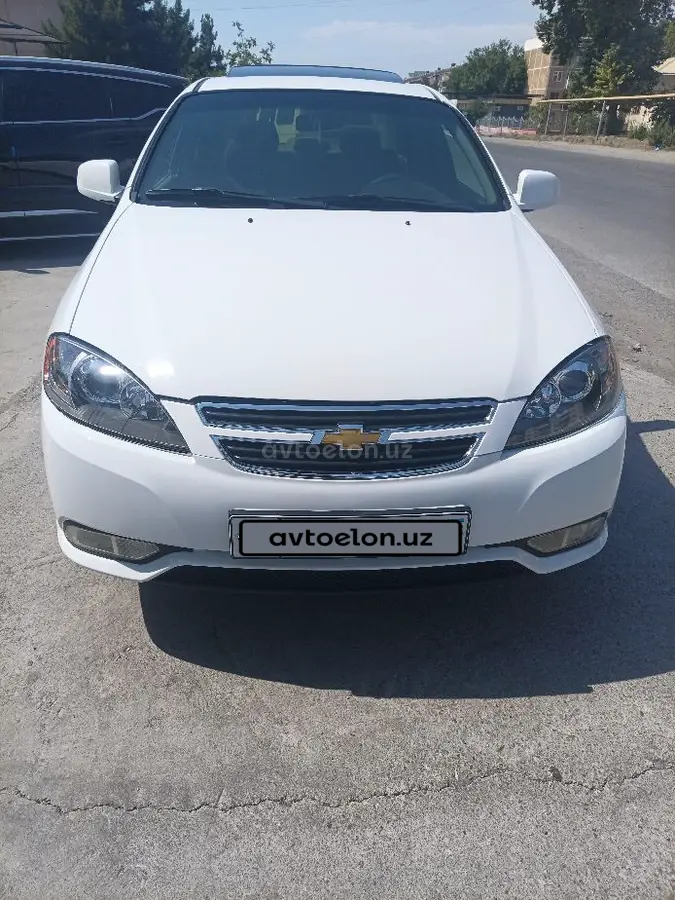 Chevrolet Gentra,  3 позиция