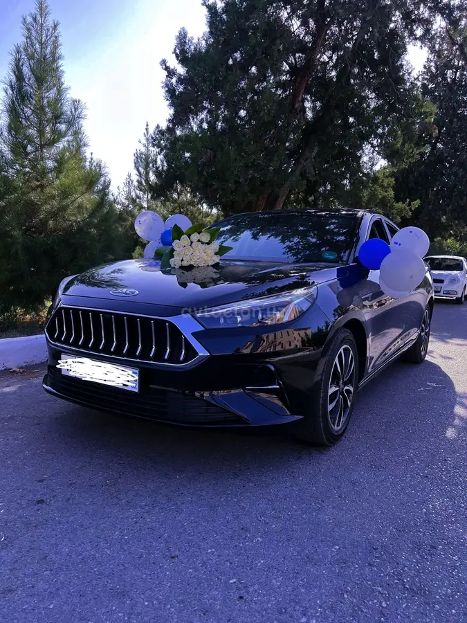 JAC J7