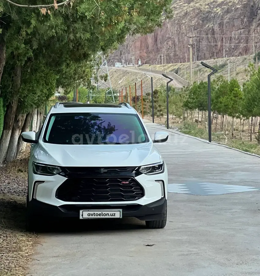 Chevrolet Tracker 2