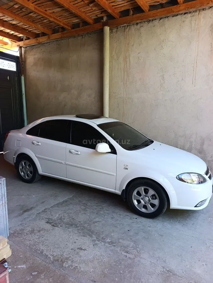Chevrolet Gentra,  3 позиция