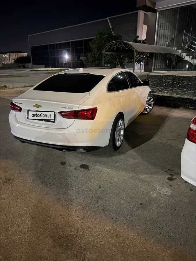 Chevrolet Malibu 2