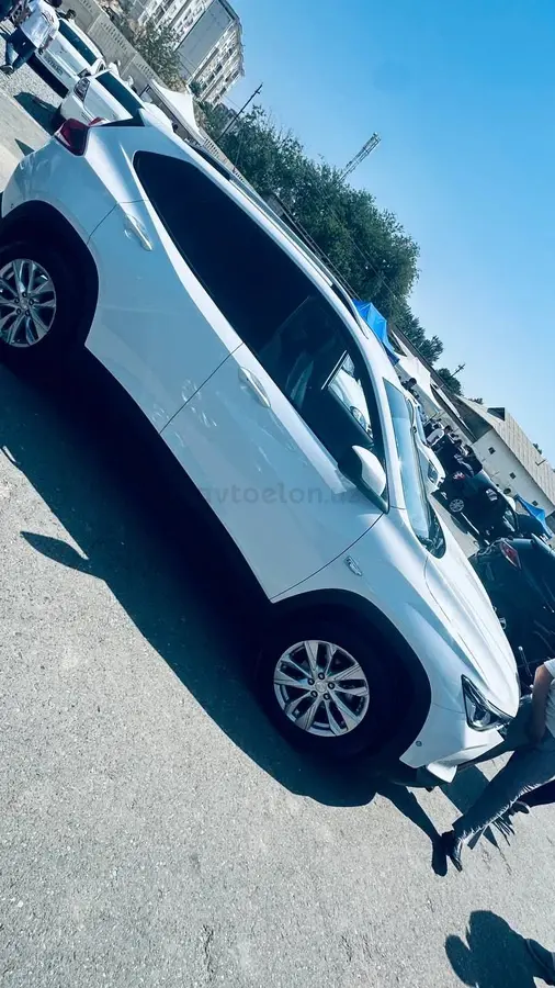 Chevrolet Tracker 2