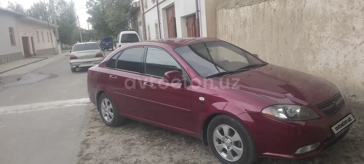 Chevrolet Gentra,  3 позиция