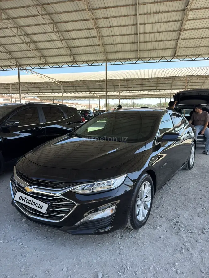Chevrolet Malibu 2