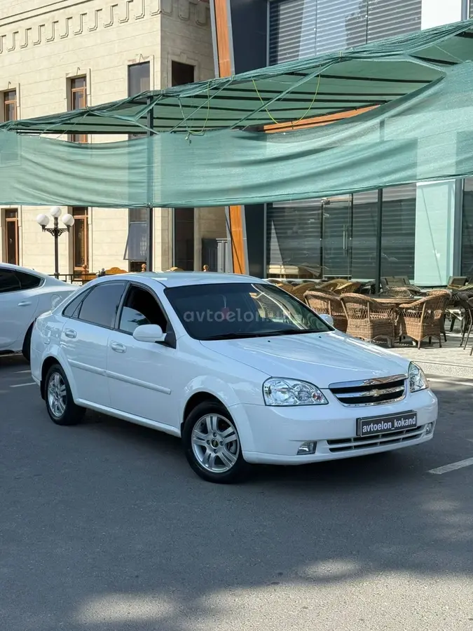 Chevrolet Lacetti,  3 позиция