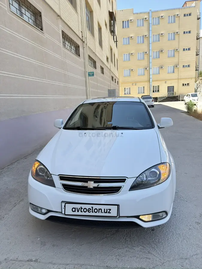 Chevrolet Gentra,  3 позиция