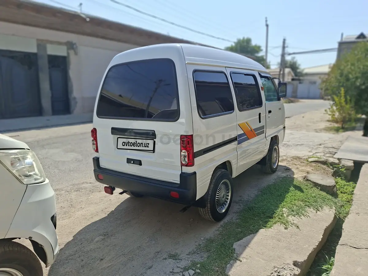 Chevrolet Damas