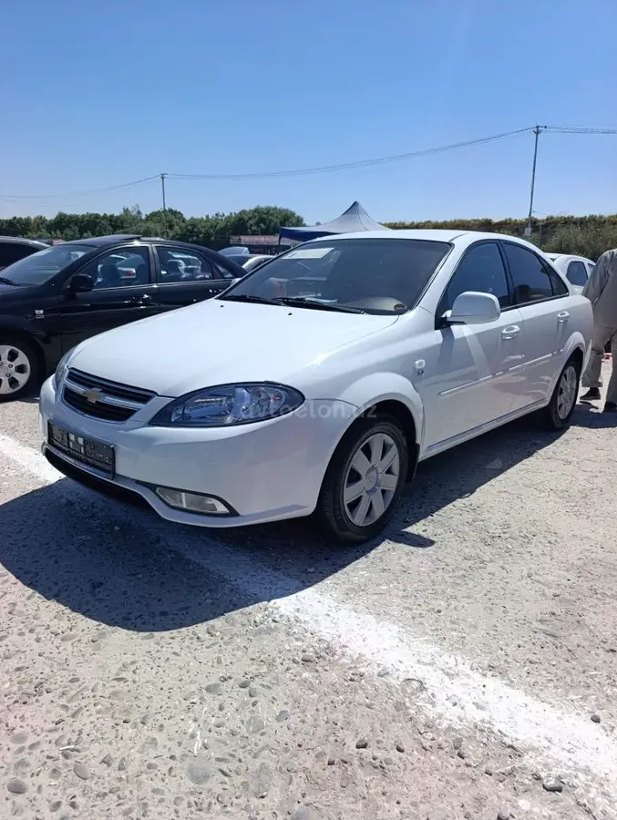 Chevrolet Gentra,  2 позиция