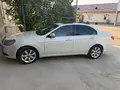 Молочный цвет Chevrolet Epica, 3 позиция 2011 года, КПП Автомат, в Навои за ~6 721 y.e. id7644116